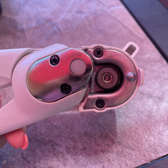 CULINARE SAFETY CAN OPENER  6 1/2" Smooth Edge Can Opener - Picture 3 of 4